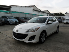 Mazda 3 1, 6i-KLIMATIK-БЯЛА ПЕРЛА -FACE, снимка 3 - Автомобили и джипове - 42250730