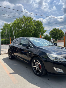 Opel Astra, снимка 1 - Автомобили и джипове - 45370062