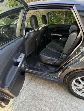     Toyota Prius Prius+ 