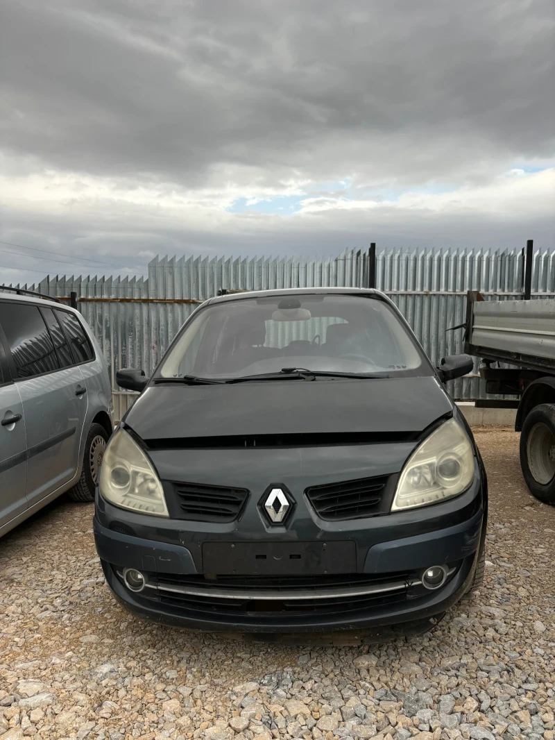 Renault Grand scenic 1.9 7местен, снимка 1 - Автомобили и джипове - 47467705