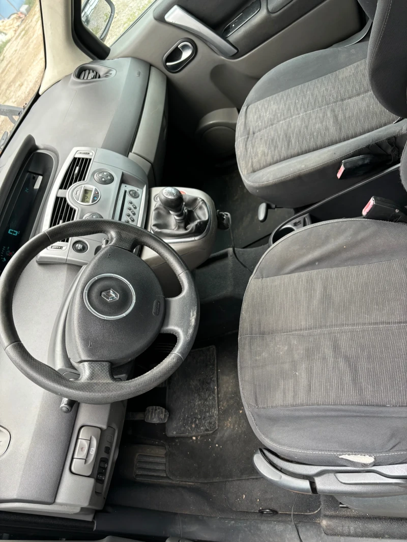 Renault Grand scenic 1.9 7местен, снимка 6 - Автомобили и джипове - 47467705