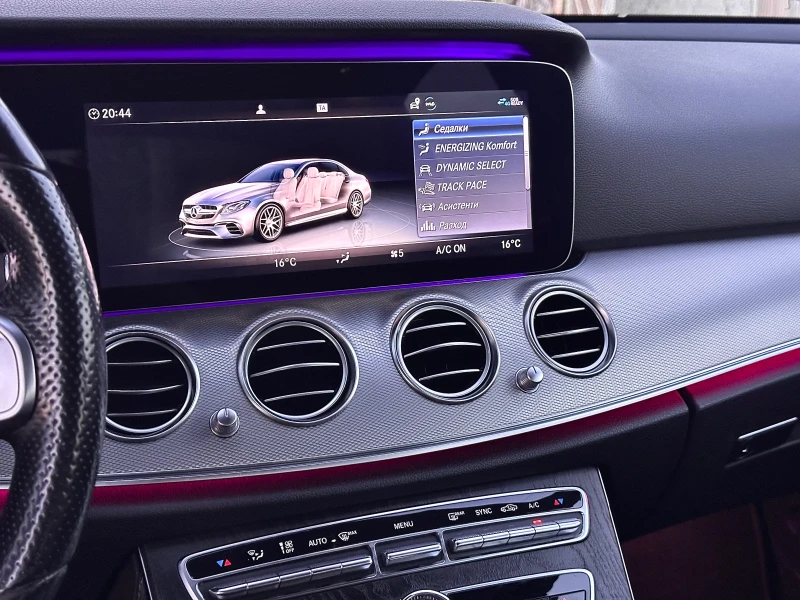 Mercedes-Benz E 220 AMG LINE* PANO* DIGITAL* ЛИЗИНГ, снимка 10 - Автомобили и джипове - 51515577