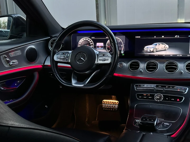 Mercedes-Benz E 220 AMG LINE* PANO* DIGITAL* ЛИЗИНГ, снимка 8 - Автомобили и джипове - 51515577