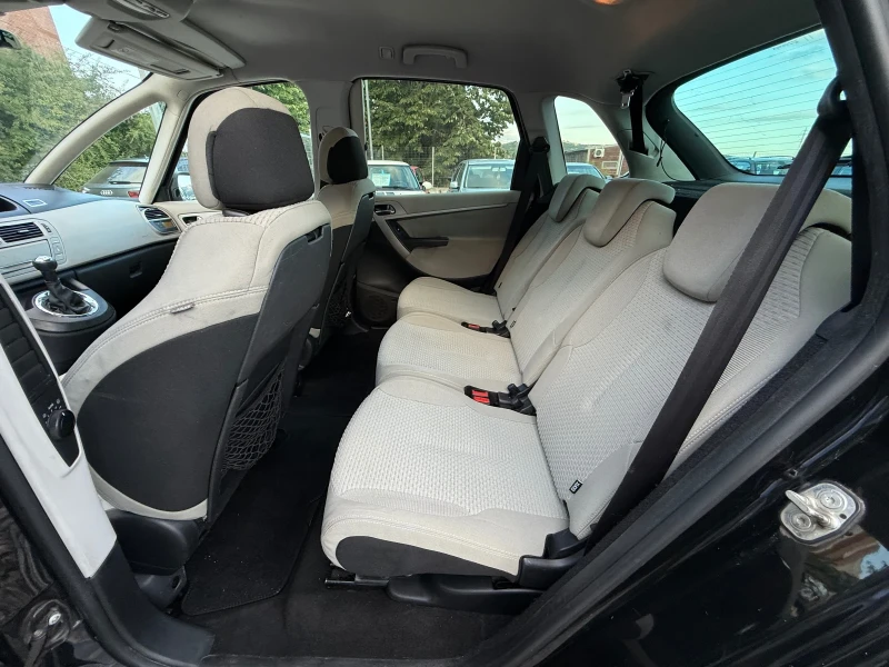 Citroen C4 Picasso 1.6HDi 109к.с * Климатроник* , снимка 14 - Автомобили и джипове - 51125332
