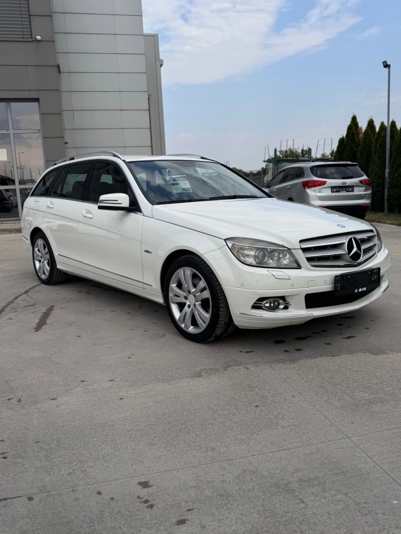 Mercedes-Benz C 220 * TOP* NAVI* , снимка 3 - Автомобили и джипове - 51184758