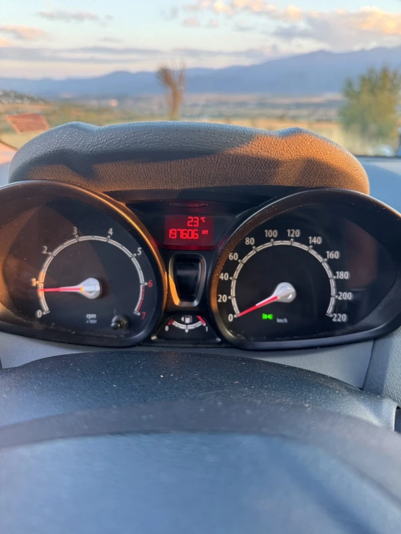 Ford Fiesta, снимка 11 - Автомобили и джипове - 51574343