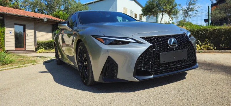 Lexus IS 350 F-SPORT; RWD; 3500cc V6; 311hp