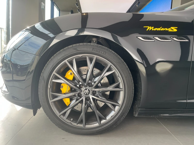 Maserati Ghibli SQ4, снимка 4 - Автомобили и джипове - 52645159