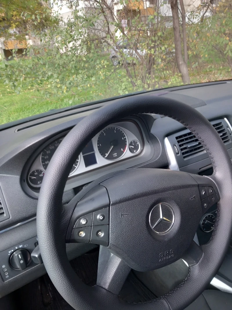 Mercedes-Benz B 180, снимка 6 - Автомобили и джипове - 52848023