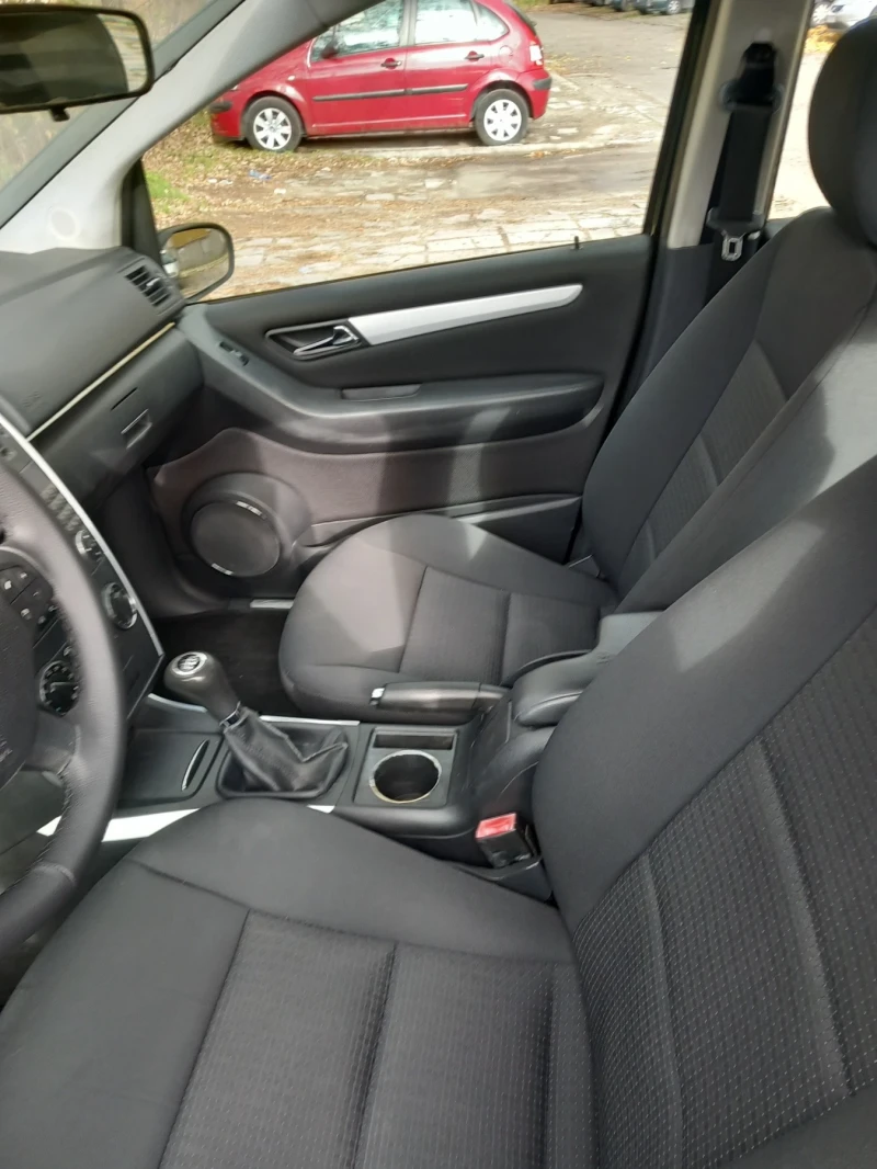 Mercedes-Benz B 180, снимка 7 - Автомобили и джипове - 52848023