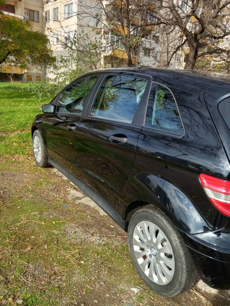 Mercedes-Benz B 180, снимка 4 - Автомобили и джипове - 52848023