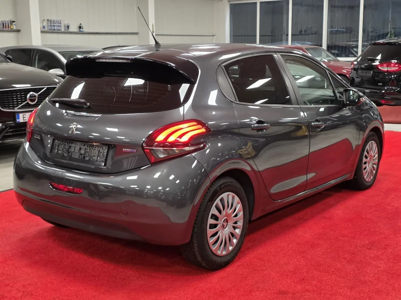 Peugeot 208 1.6 HDI | 100hp | EU6 | Напълно обслужена , снимка 6 - Автомобили и джипове - 53294287
