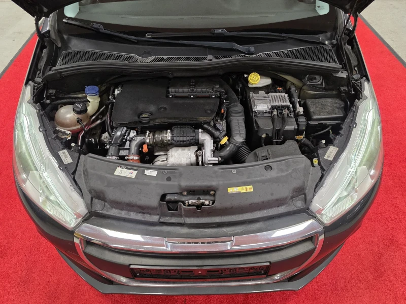 Peugeot 208 1.6 HDI | 100hp | EU6 | Напълно обслужена , снимка 17 - Автомобили и джипове - 53294287