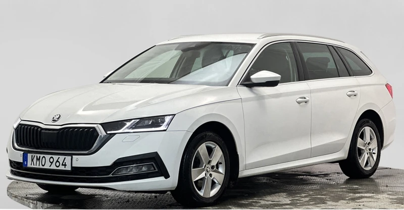 Skoda Octavia 2.0 TDI Style* Navi* Cam* Печка* CarPlay* Дистрони - 39900 лв. - 48684116 1