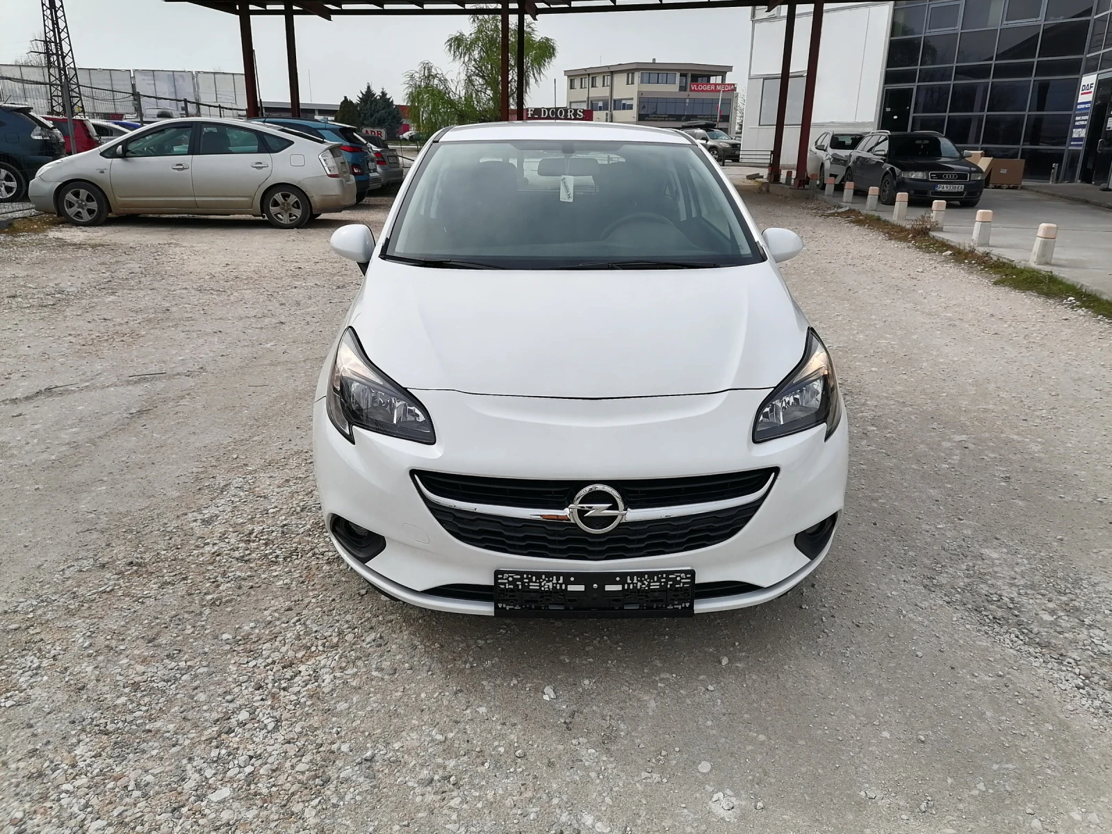 Opel Corsa Нов внос Бензин 46000 км , снимка 1