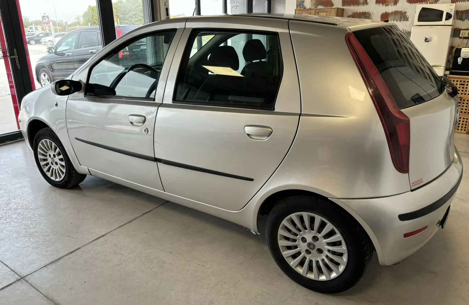 Fiat Punto 1.2Бензин/Газ - изображение 5