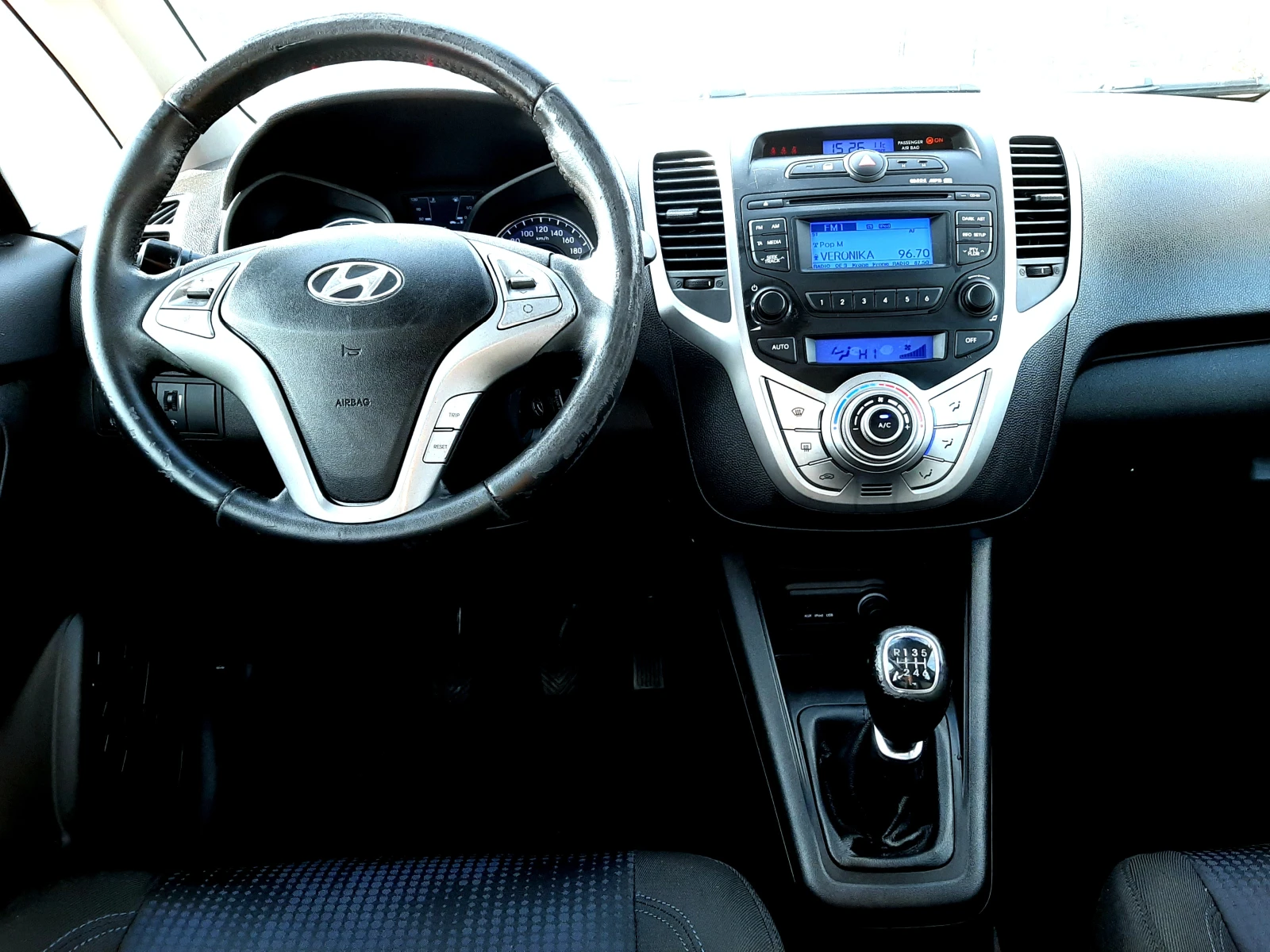 Hyundai Ix20 1.4CRDI-90кс-EURO-5A ! ! !  | Mobile.bg — изображение 12