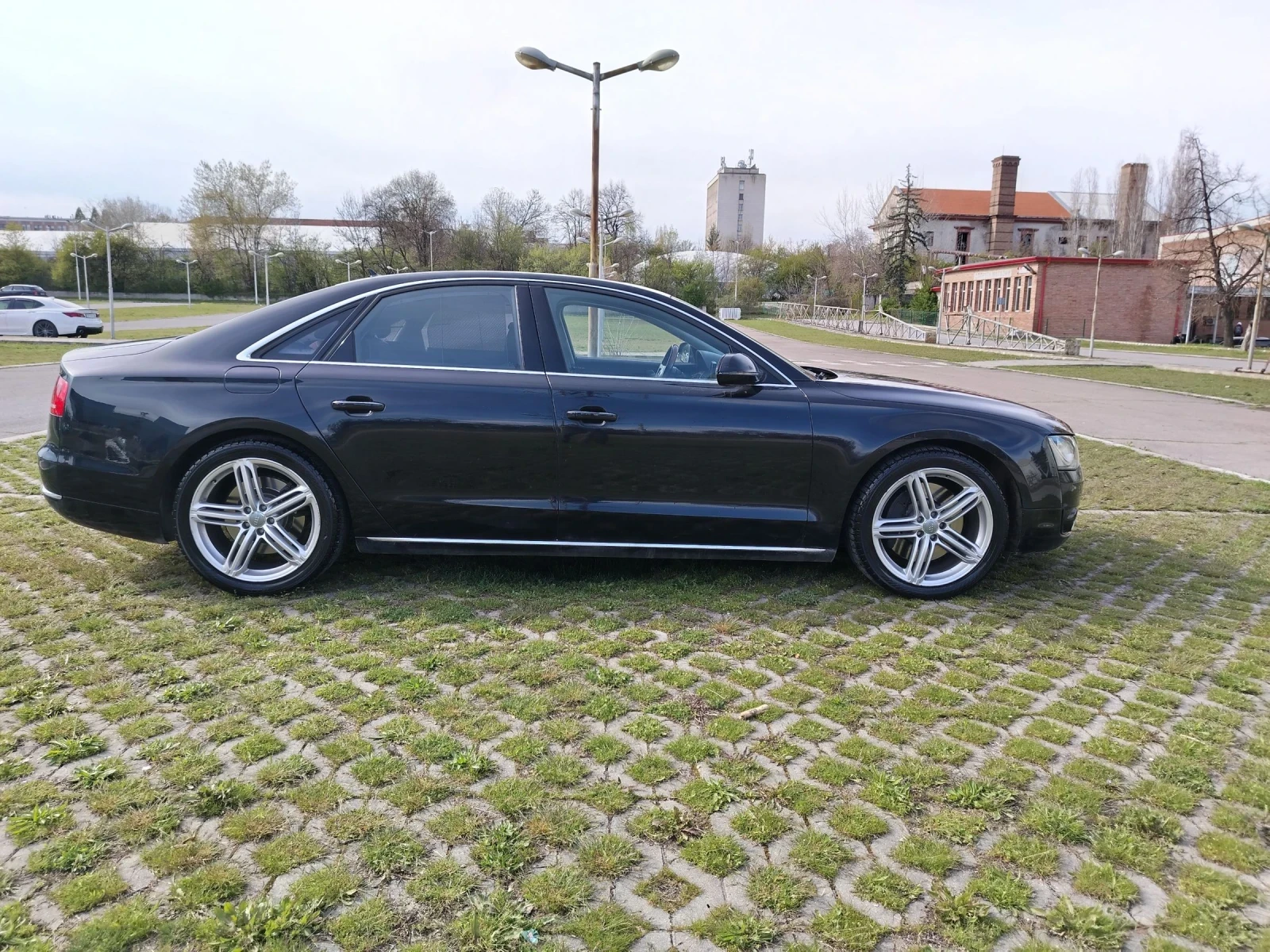 Audi A8 4.2TDI/БГ/V8/4X4/NIGHT VISION/DISTR/ВАКУМ - изображение 4
