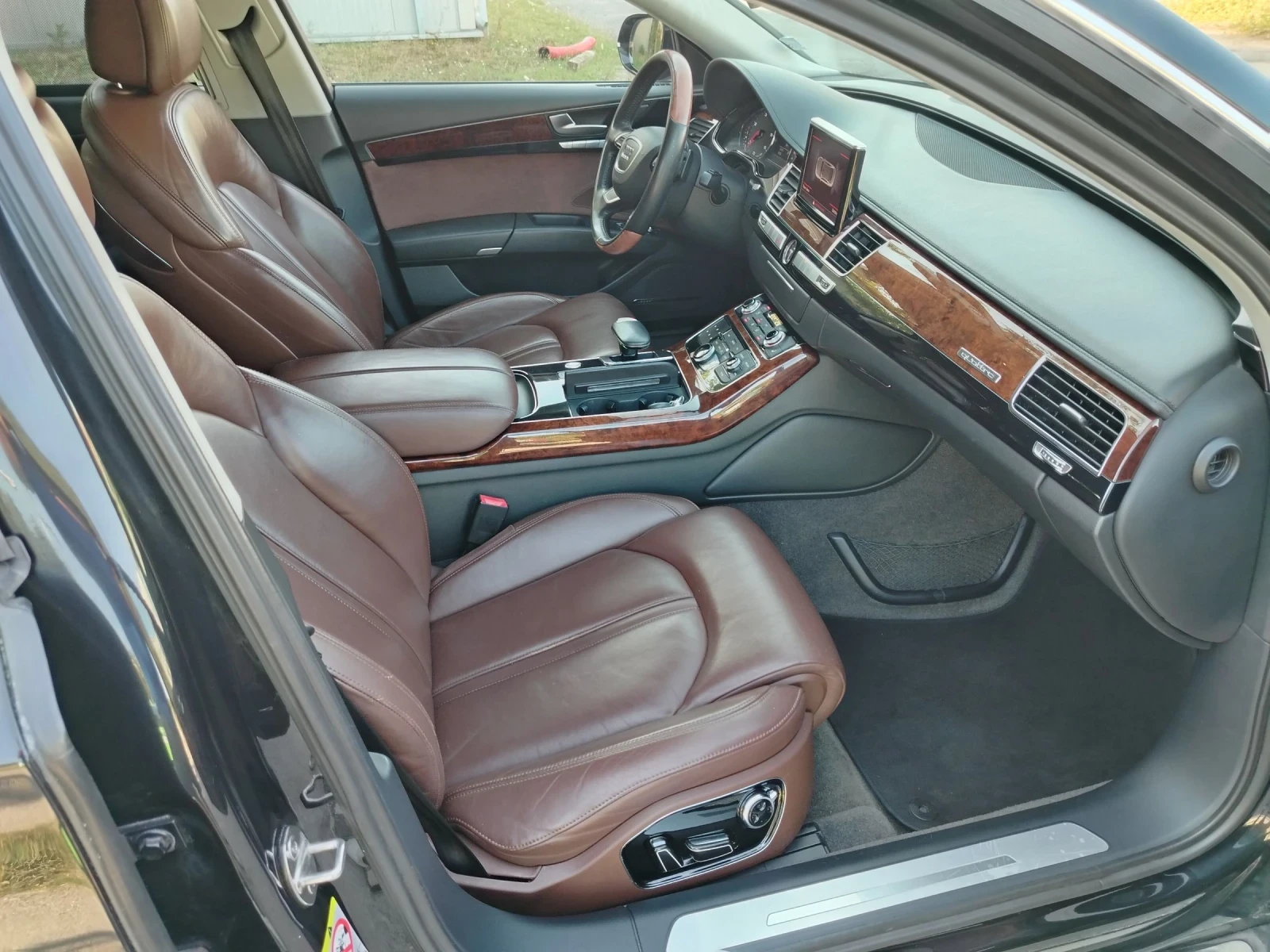 Audi A8 4.2TDI/БГ/V8/4X4/NIGHT VISION/DISTR/ВАКУМ - изображение 10