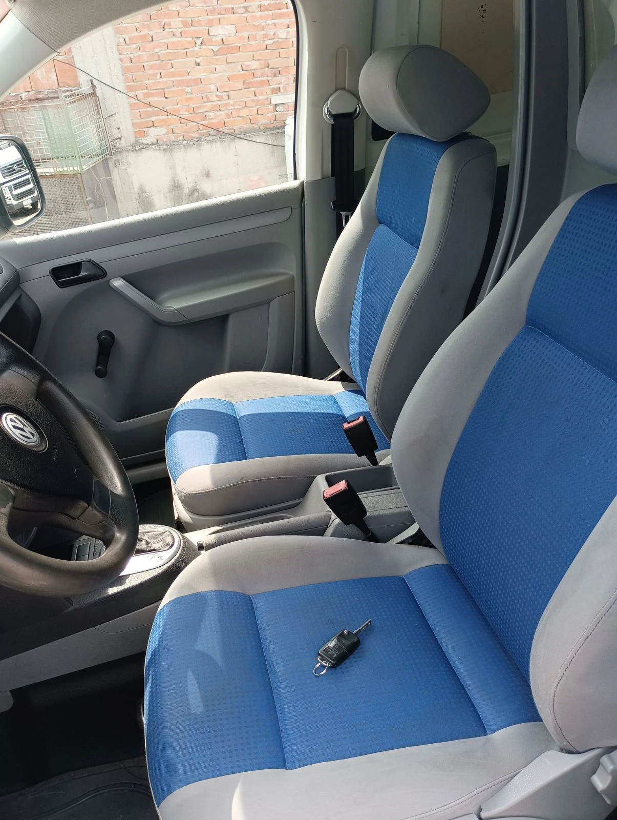 VW Caddy 1.9TDI Дълга база - изображение 4