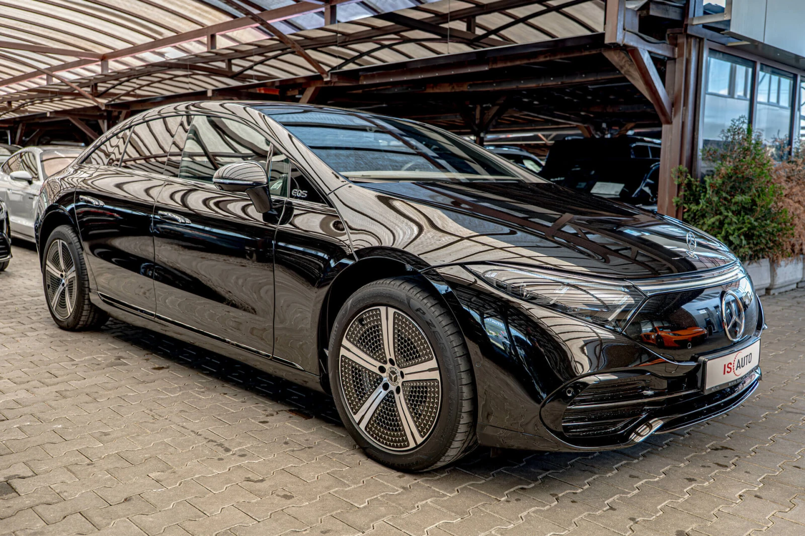 Mercedes-Benz EQS 450+ /Burmester/Подгрев/AirMatic/Virtual/AmbientPl - изображение 3
