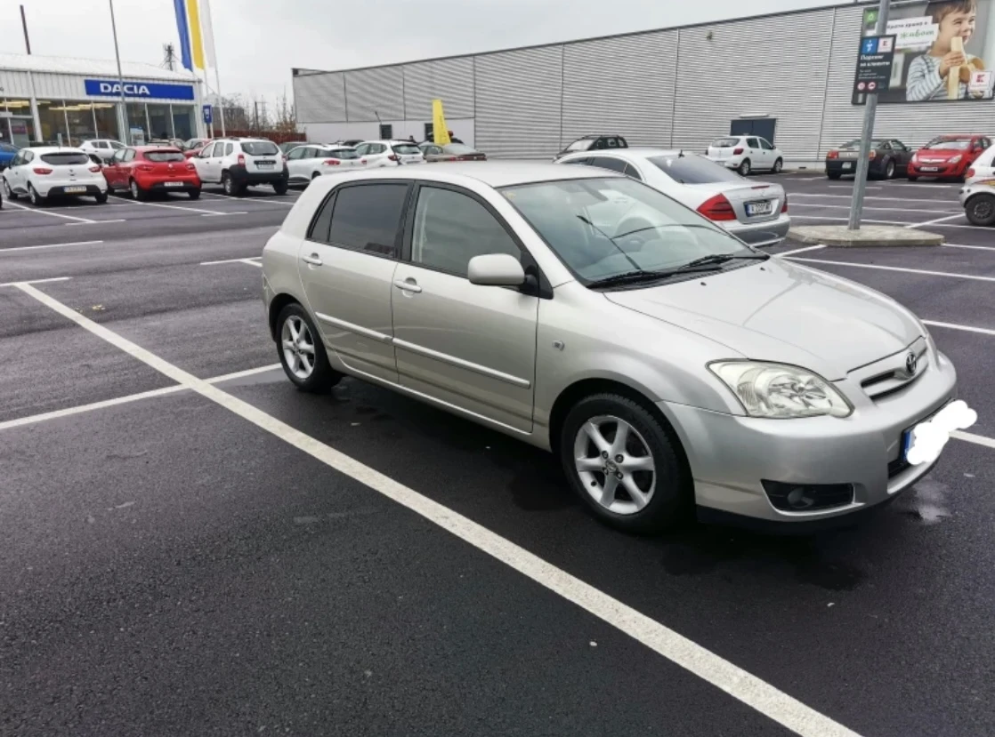 Toyota Corolla 1.6i Бензин / Газов Инжекцион  - изображение 4