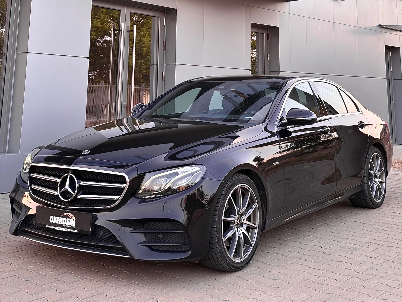 Mercedes-Benz E 220 AMG LINE* PANO* DIGITAL* ЛИЗИНГ - изображение 2