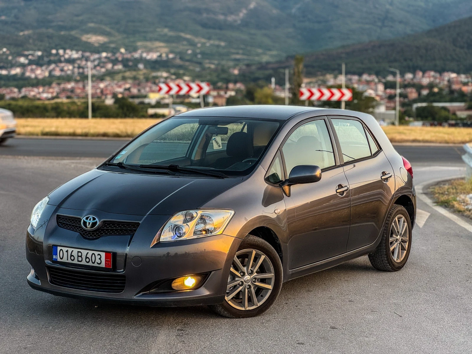 Toyota Auris 2.0 D-4D 125к.с.  - изображение 3