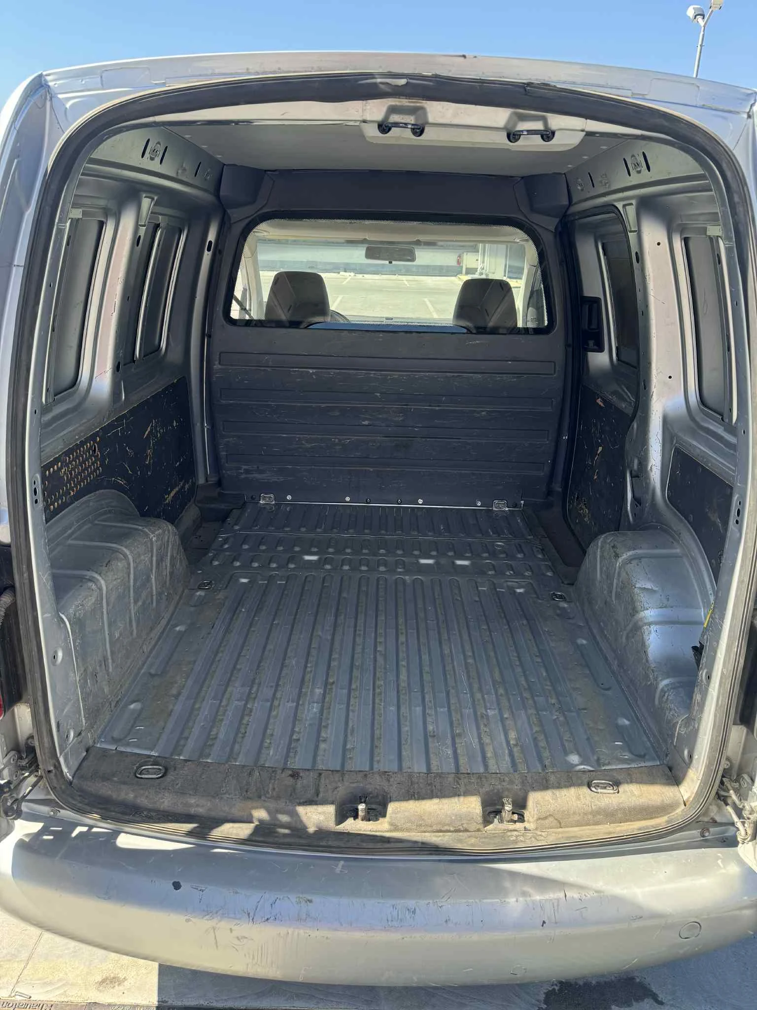 VW Caddy 1.6 TDI - изображение 10