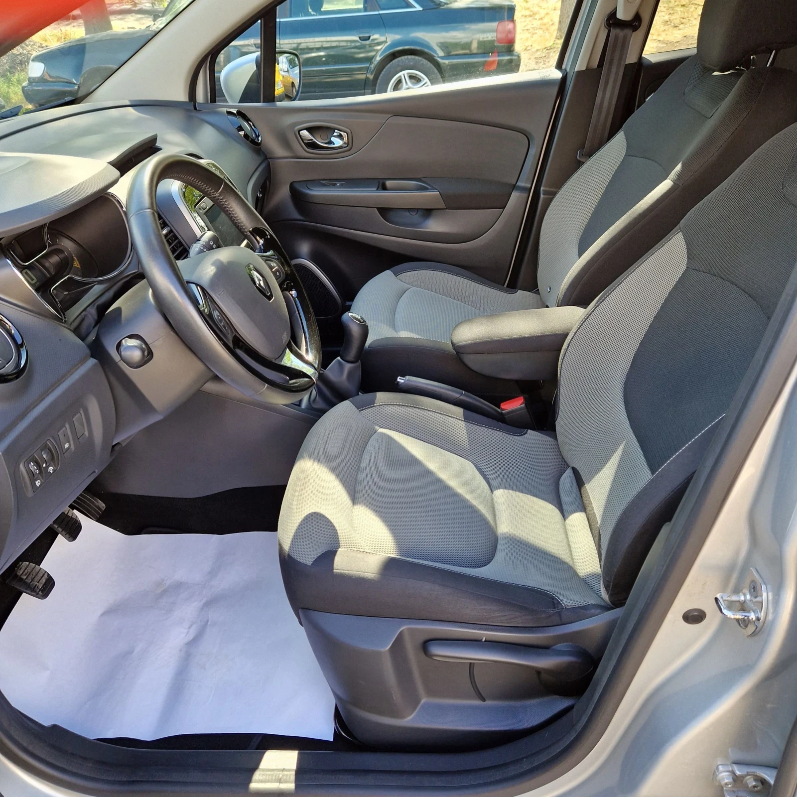 Renault Captur 1.5DCI 90к.с  NAVI - изображение 7