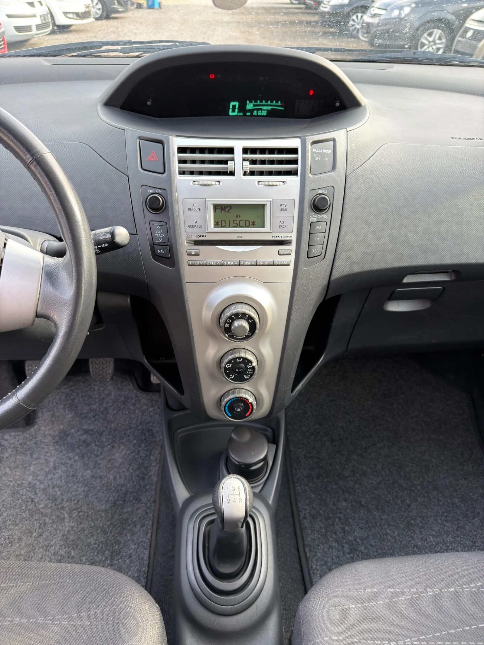 Toyota Yaris 1.0 | 168 806 км., снимка 10 - Автомобили и джипове - 53719902