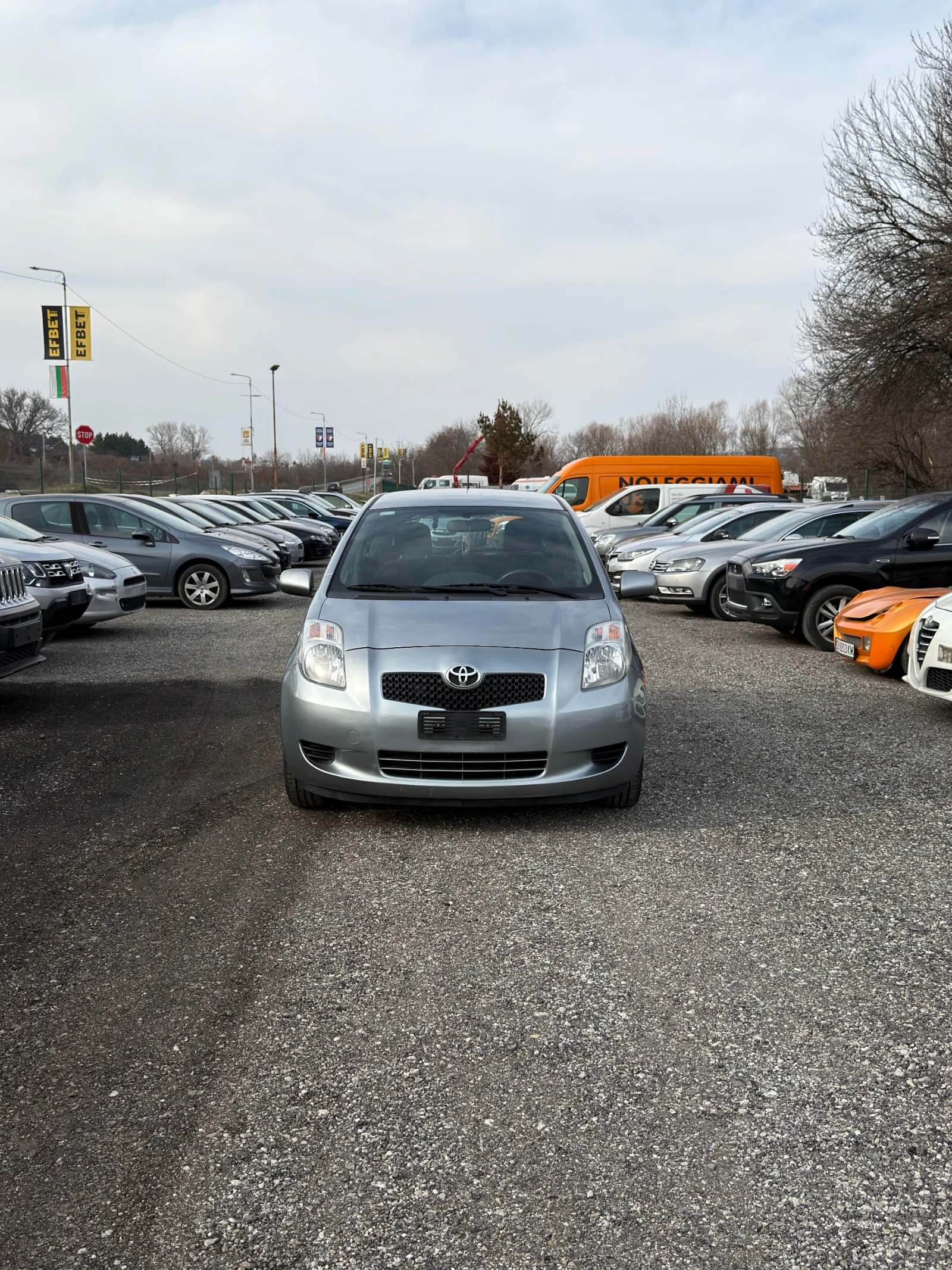 Toyota Yaris 1.0 | 168 806 км., снимка 2 - Автомобили и джипове - 53719902