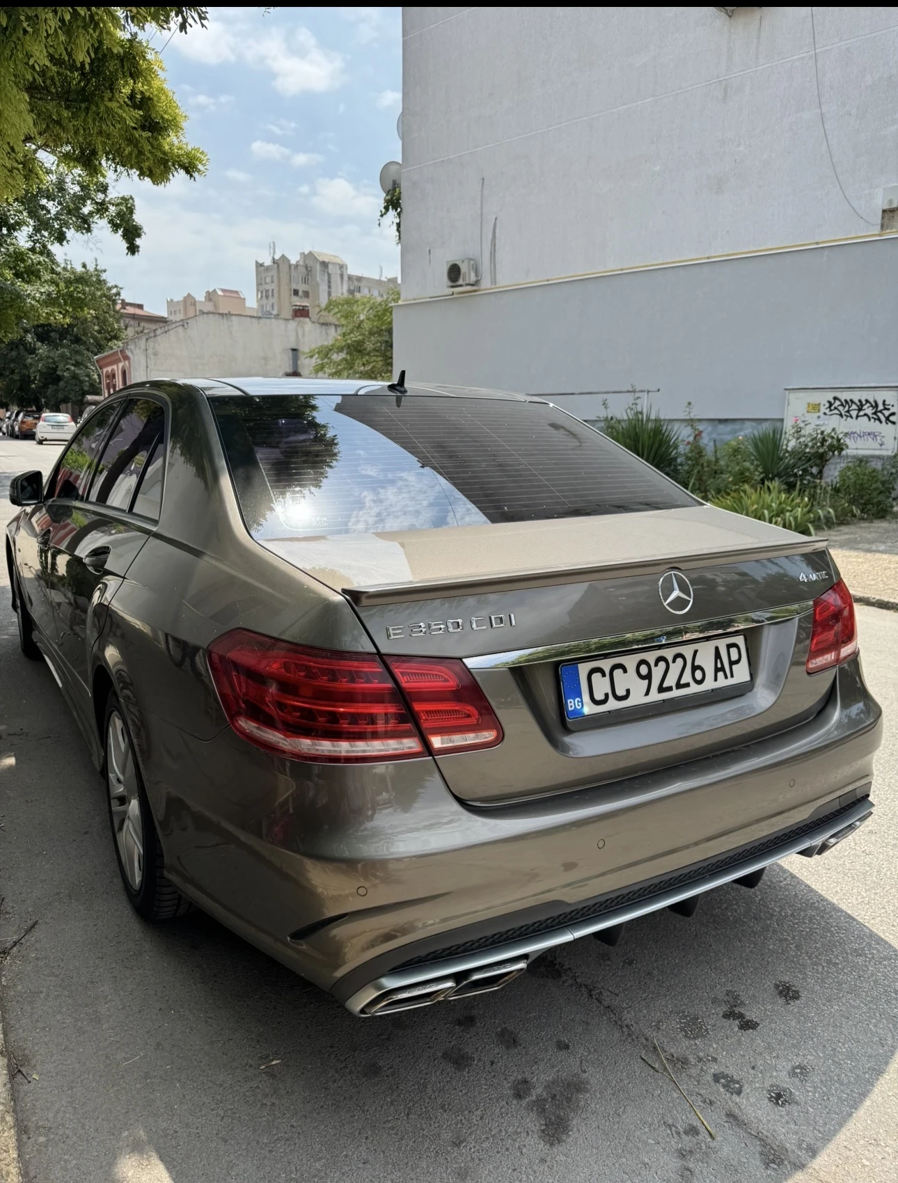 Mercedes-Benz E 350 4MATIC, снимка 3 - Автомобили и джипове - 53839766