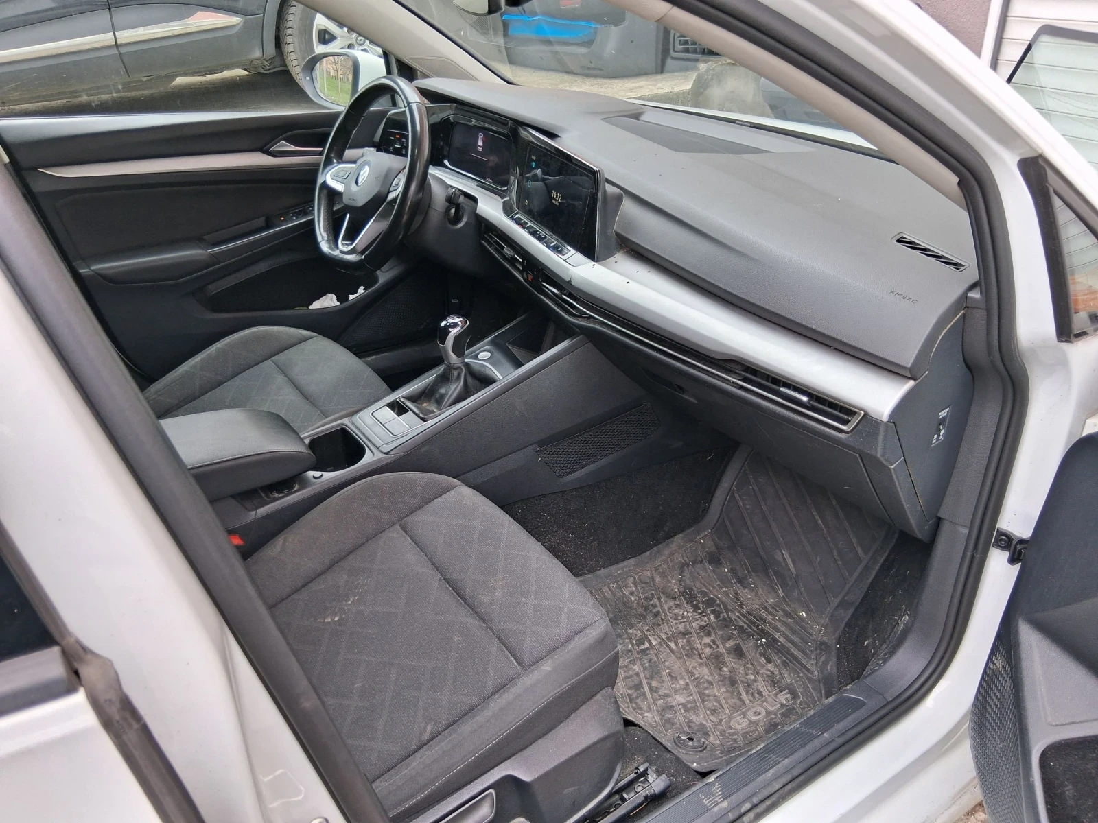 VW Golf 2.0ТДИ 116коня 6 скорости , снимка 4 - Автомобили и джипове - 54014832