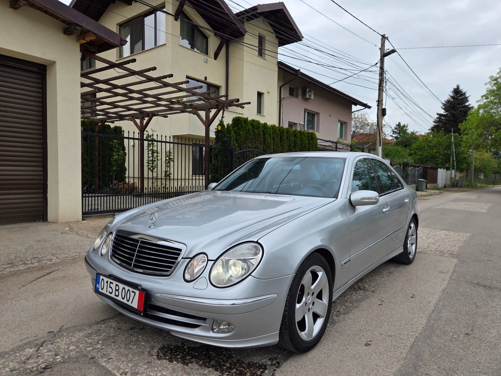 Mercedes-Benz E 320 CDI*  РЕДОВИ* ОТЛИЧЕН, снимка 3 - Автомобили и джипове - 54498375