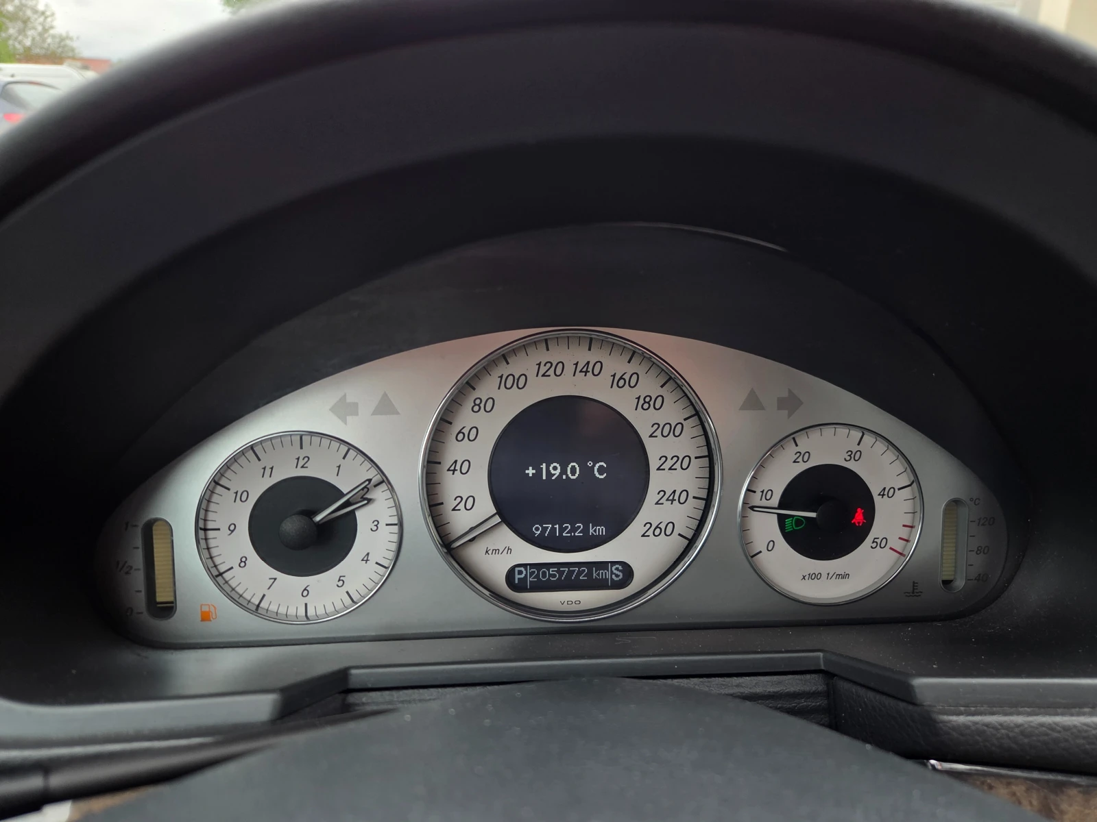 Mercedes-Benz E 320 CDI*  РЕДОВИ* ОТЛИЧЕН, снимка 9 - Автомобили и джипове - 54498375