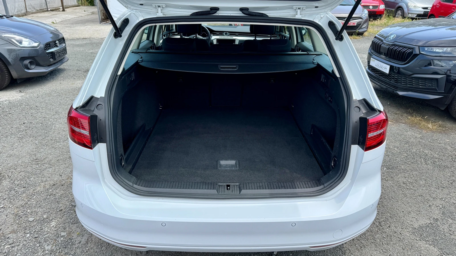 VW Passat 2.0TDI DSG Внос ШВЕЙЦАРИЯ!Digital, LED, PDC, Камер, снимка 13 - Автомобили и джипове - 54771229