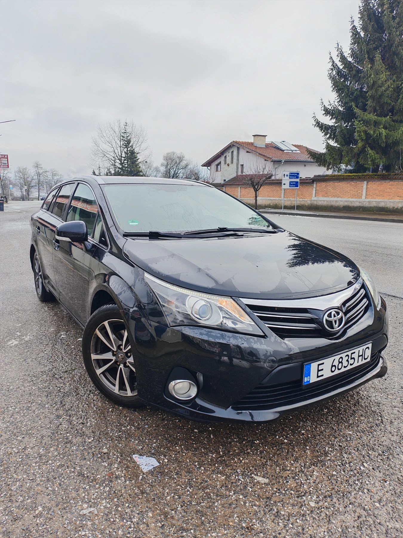 Toyota Avensis 2.0 124кс д4д, снимка 2 - Автомобили и джипове - 55079628
