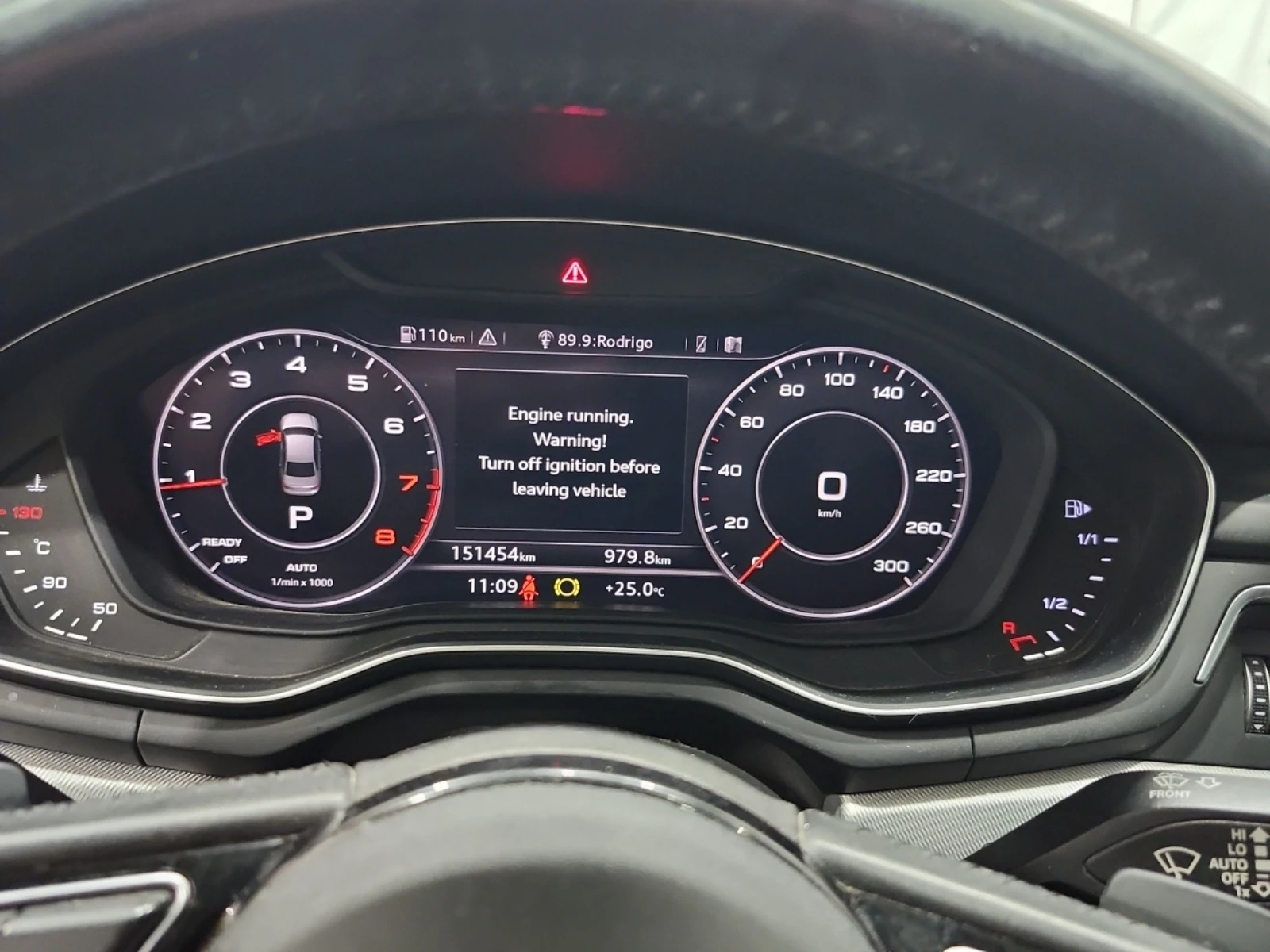 Audi A4 Technik* * QUATTRO* * CARFAX* * АВТО КРЕДИТ* * , снимка 13 - Автомобили и джипове - 55189650