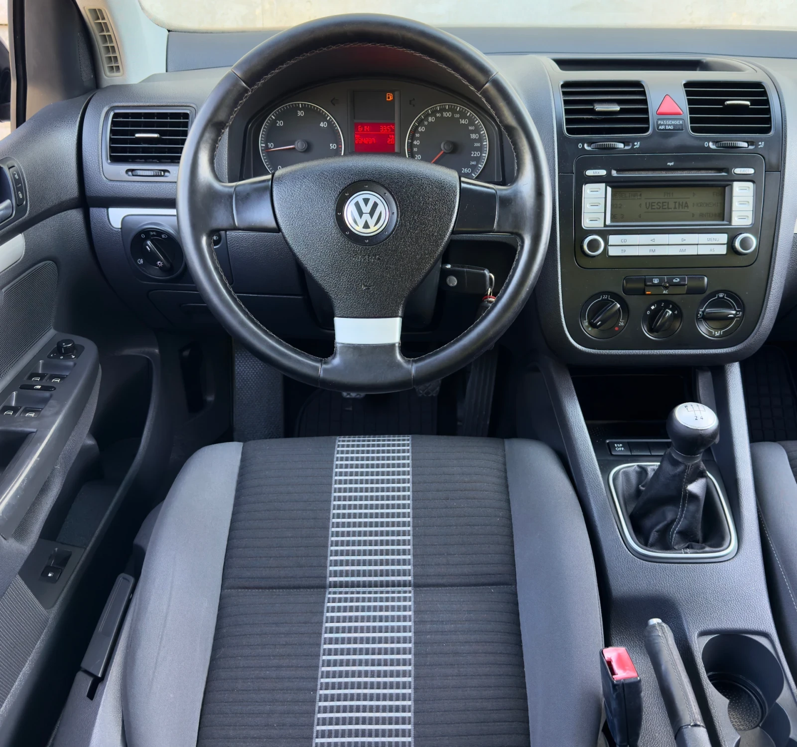 VW Golf 1.9TDi 105hp, снимка 11 - Автомобили и джипове - 55480477