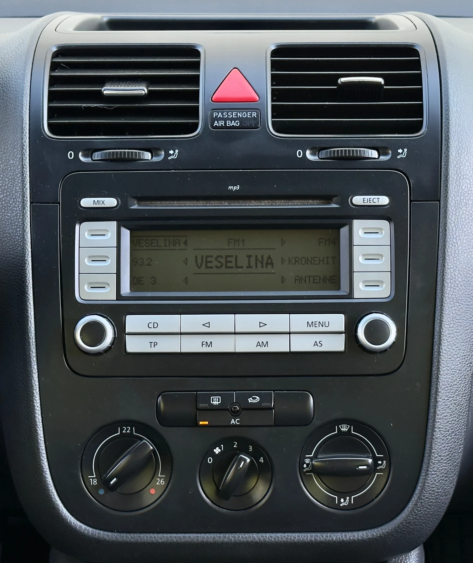 VW Golf 1.9TDi 105hp, снимка 14 - Автомобили и джипове - 55480477