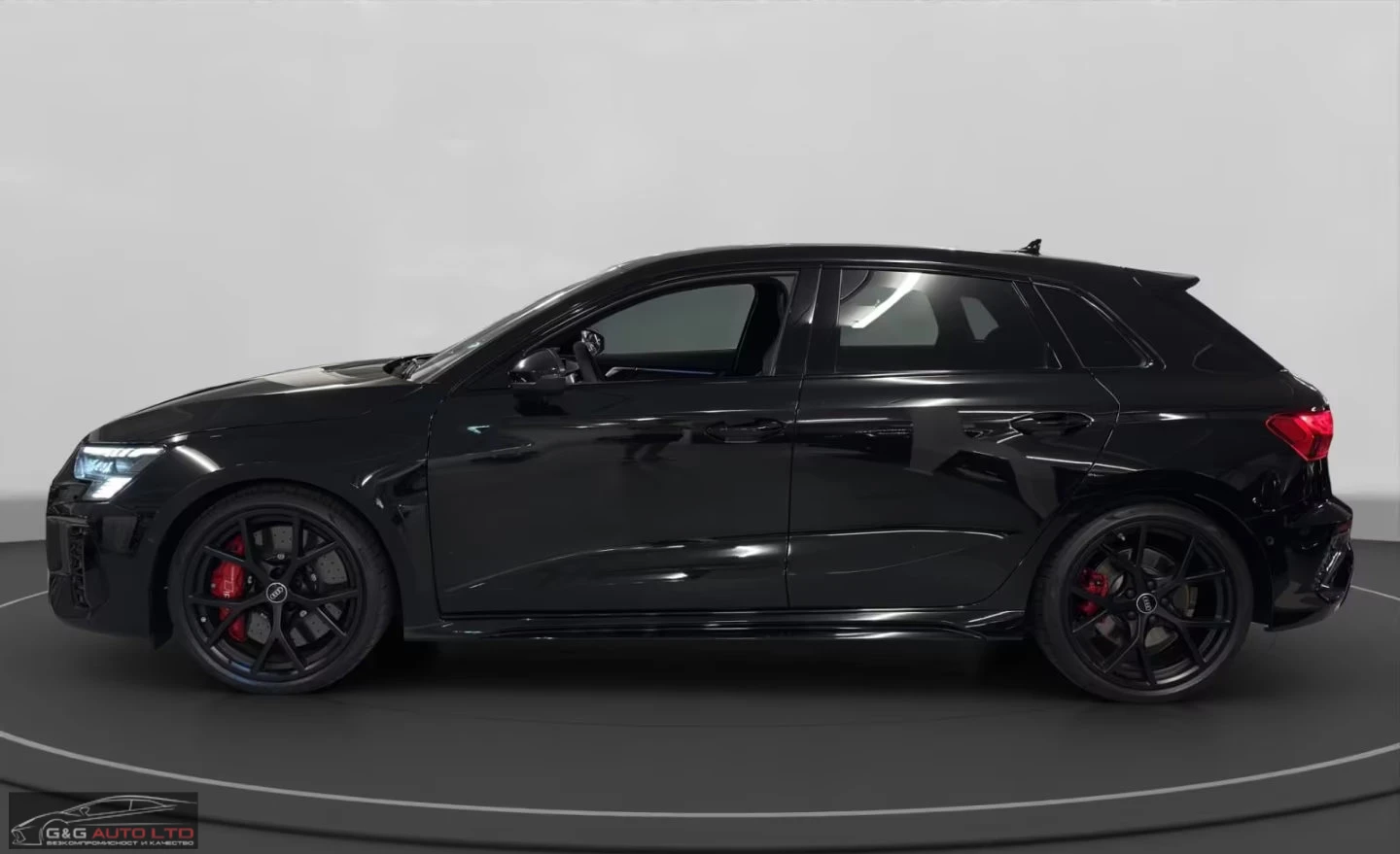 Audi Rs3 SPORTBACK/400HP/CERAMIC/MATRIX/CAM/LED/CPLAY/559q, снимка 3 - Автомобили и джипове - 55493223