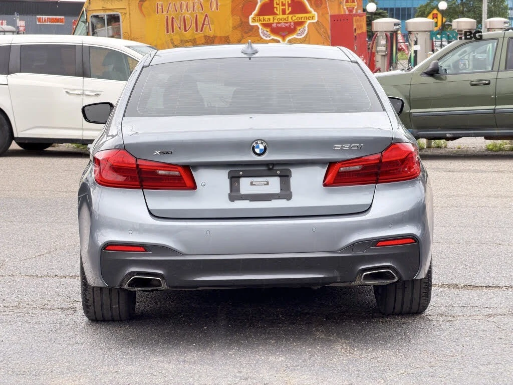 BMW 530 xDrive * M Pack * АвтоКредит * (ЦЕНА ДО БГ), снимка 3 - Автомобили и джипове - 55948171