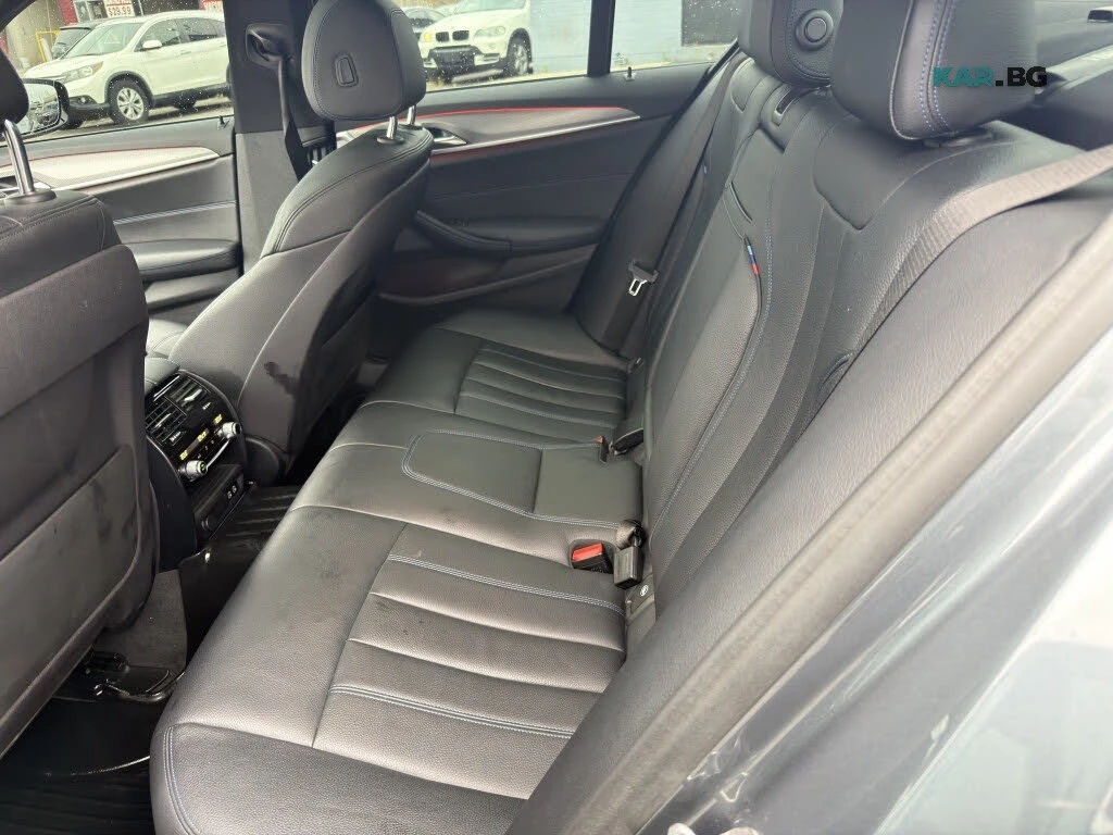 BMW 530 xDrive * M Pack * АвтоКредит * (ЦЕНА ДО БГ), снимка 17 - Автомобили и джипове - 55948171