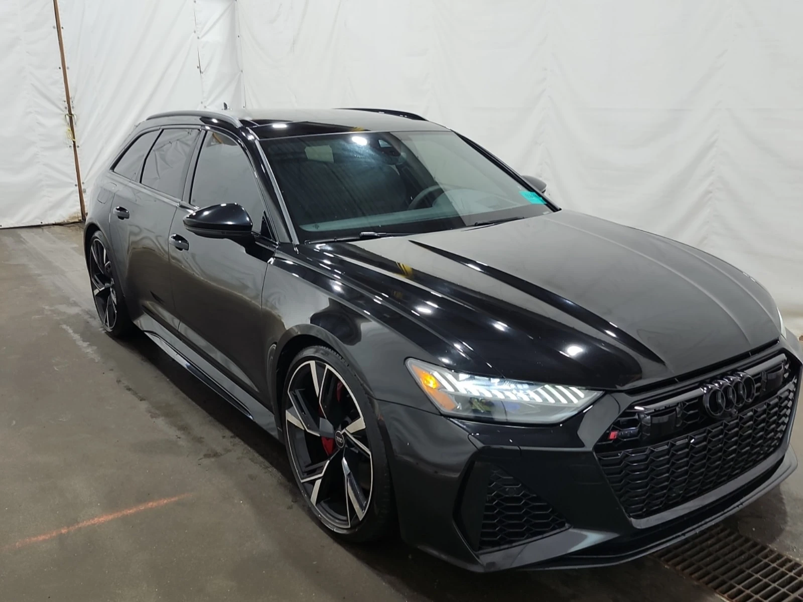 Audi Rs6 * 4.0 TFSI * АВТОКРЕДИТ * ГЛАВНО ПРЕДСТАВИТЕЛСТВО, снимка 2 - Автомобили и джипове - 56017638