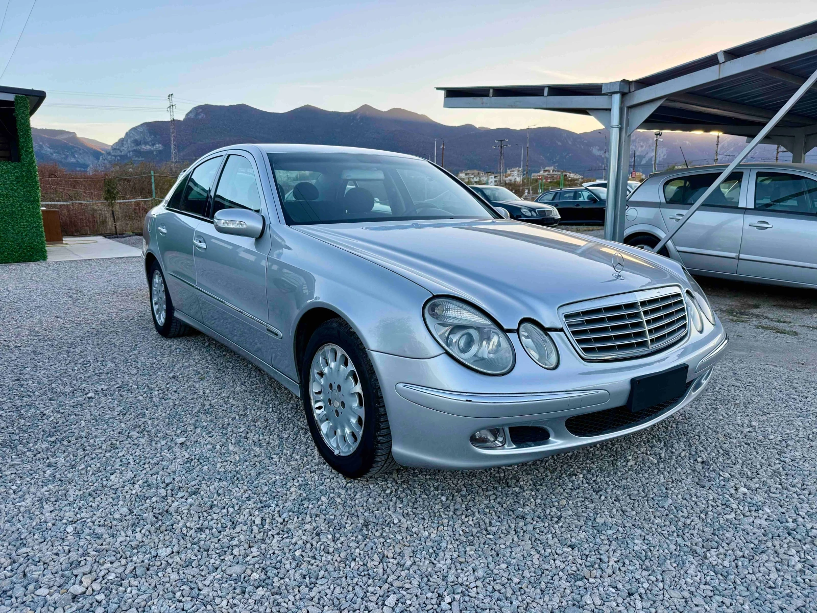 Mercedes-Benz E 270 2.7CDI AVTOMAT