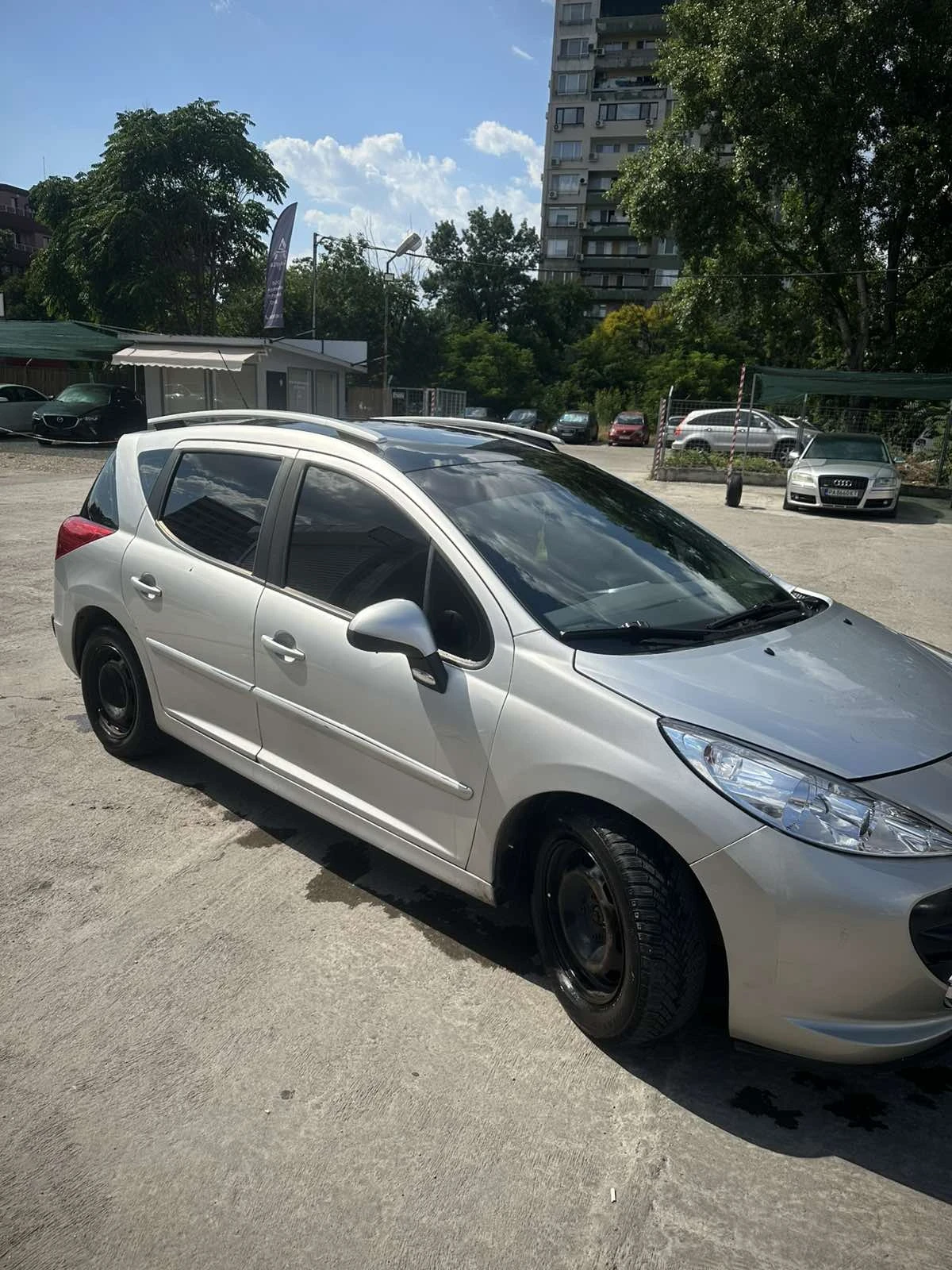 Peugeot 207 Комби , снимка 6 - Автомобили и джипове - 56460613