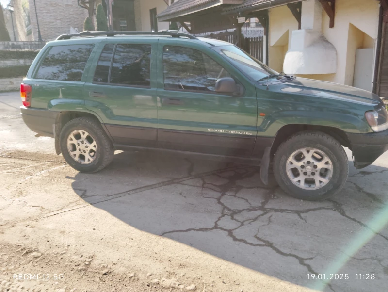 Jeep Grand cherokee LАREDO, снимка 10 - Автомобили и джипове - 48634869