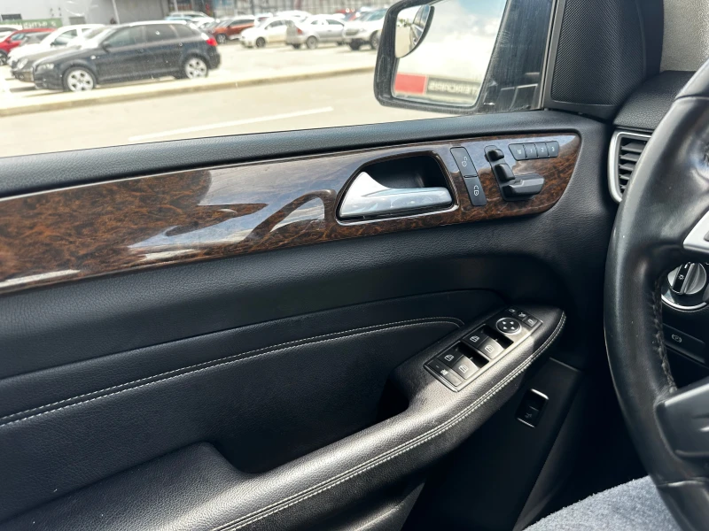 Mercedes-Benz ML 350 4 matik, снимка 11 - Автомобили и джипове - 52599307