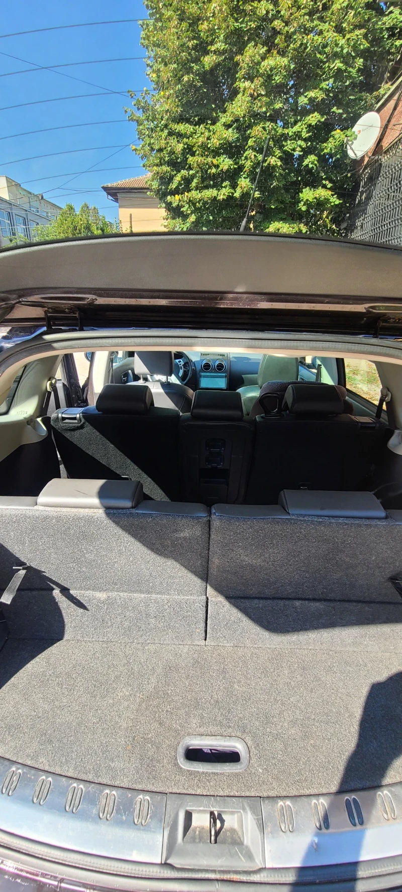 Nissan Qashqai 1.6, 4x4, 7 местен, снимка 6 - Автомобили и джипове - 52527147